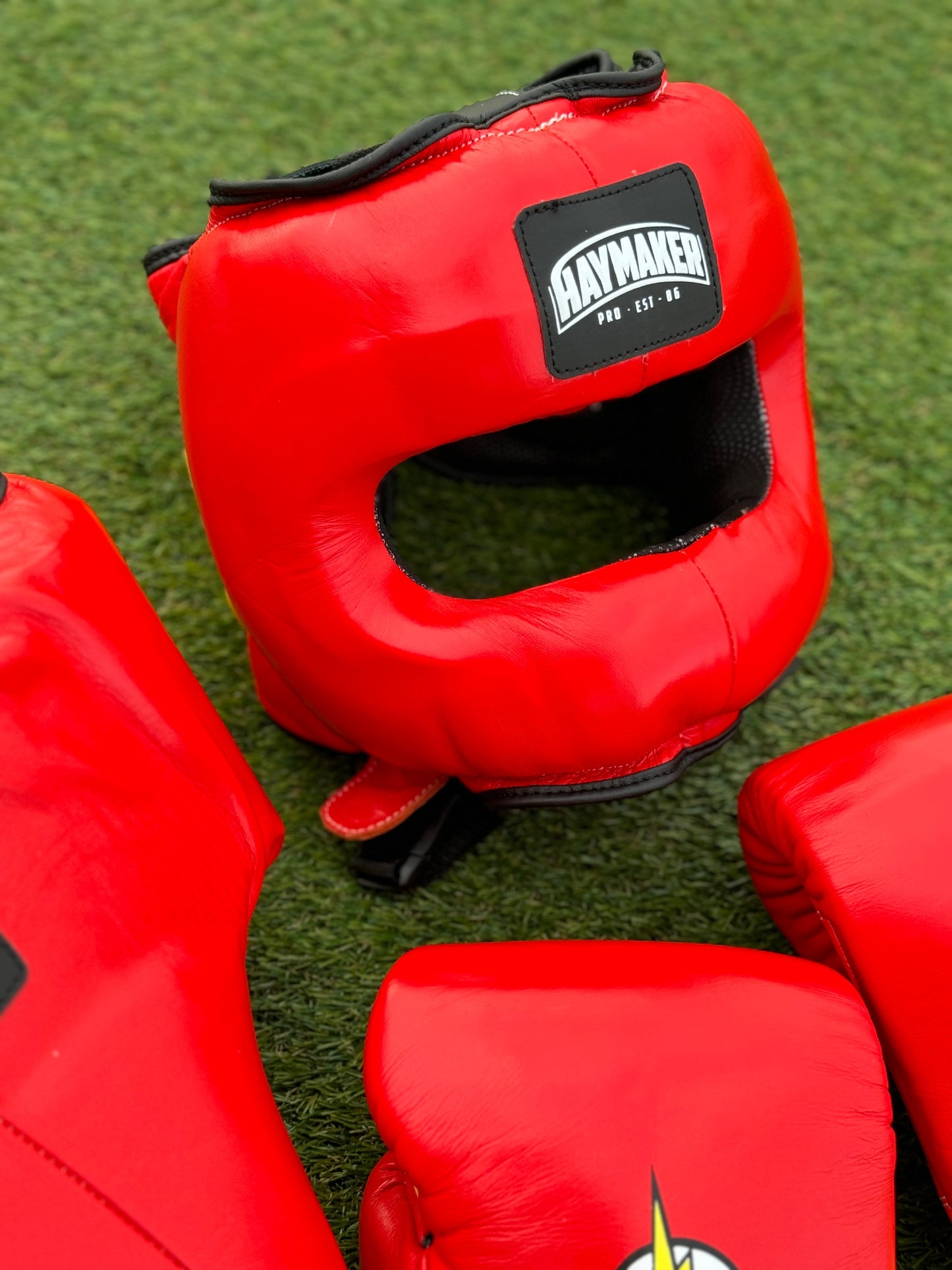 FLASH SET RED | BOXING GLOVES & SPARRING SET 100% LEATHER