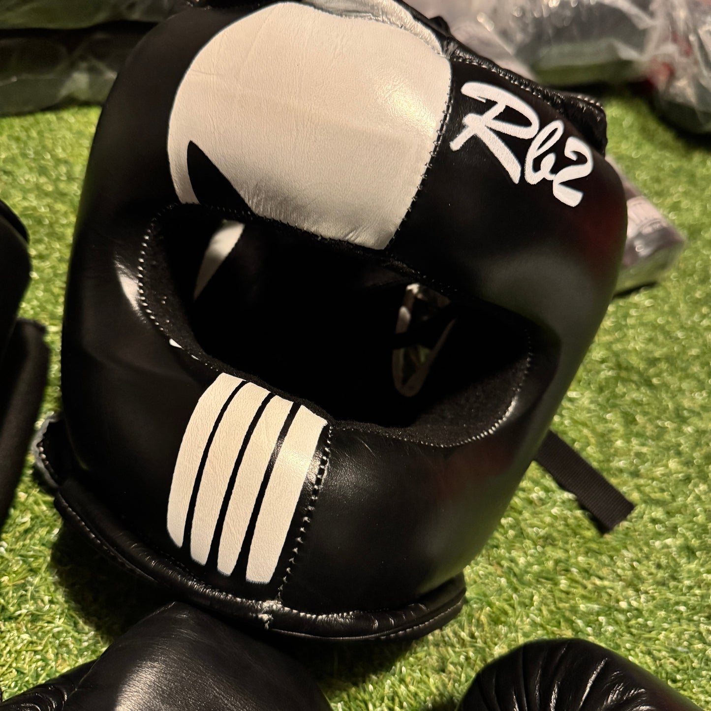 CUSTOM PUNISHER | SPARRING SET | 100% LEATHER