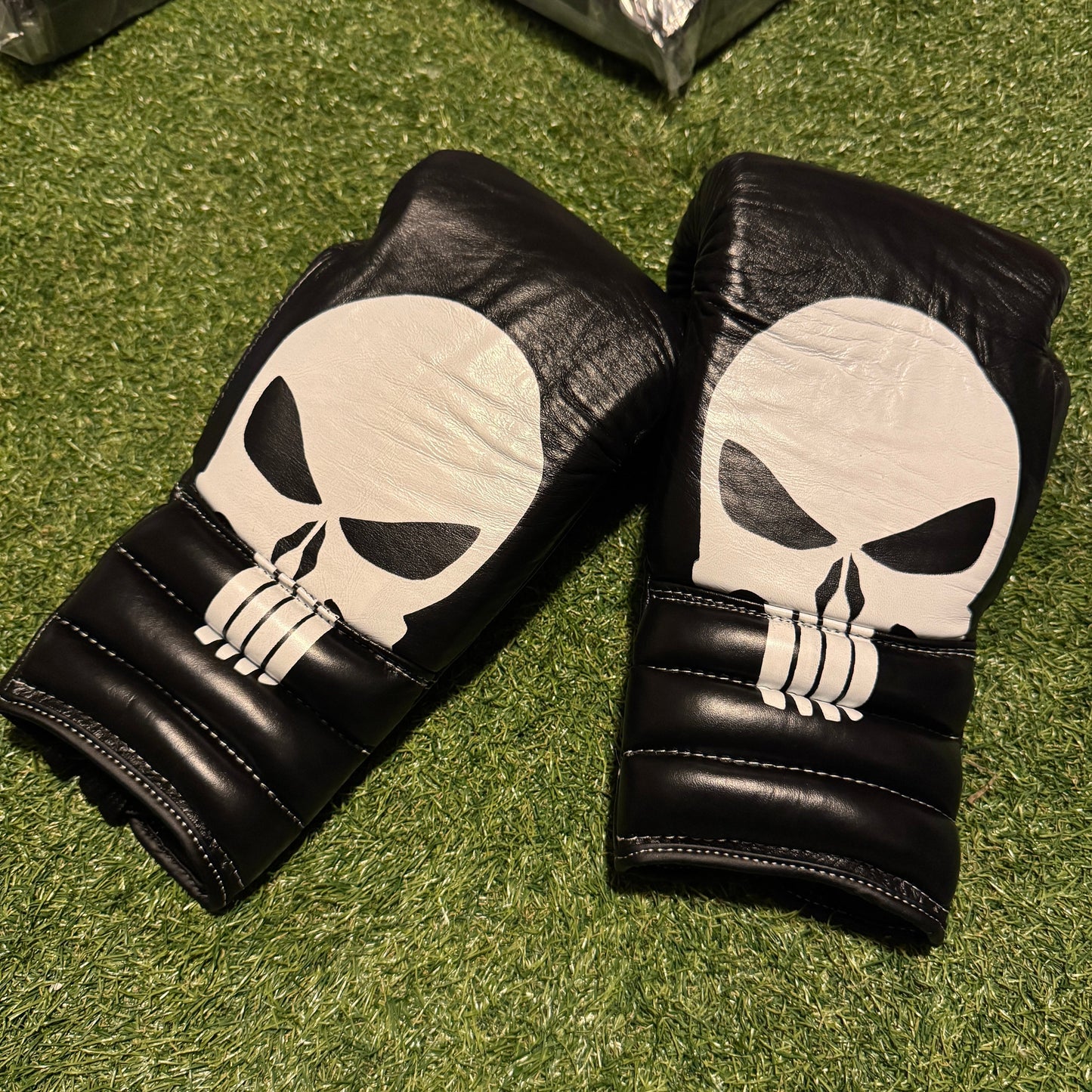 CUSTOM PUNISHER | SPARRING SET | 100% LEATHER