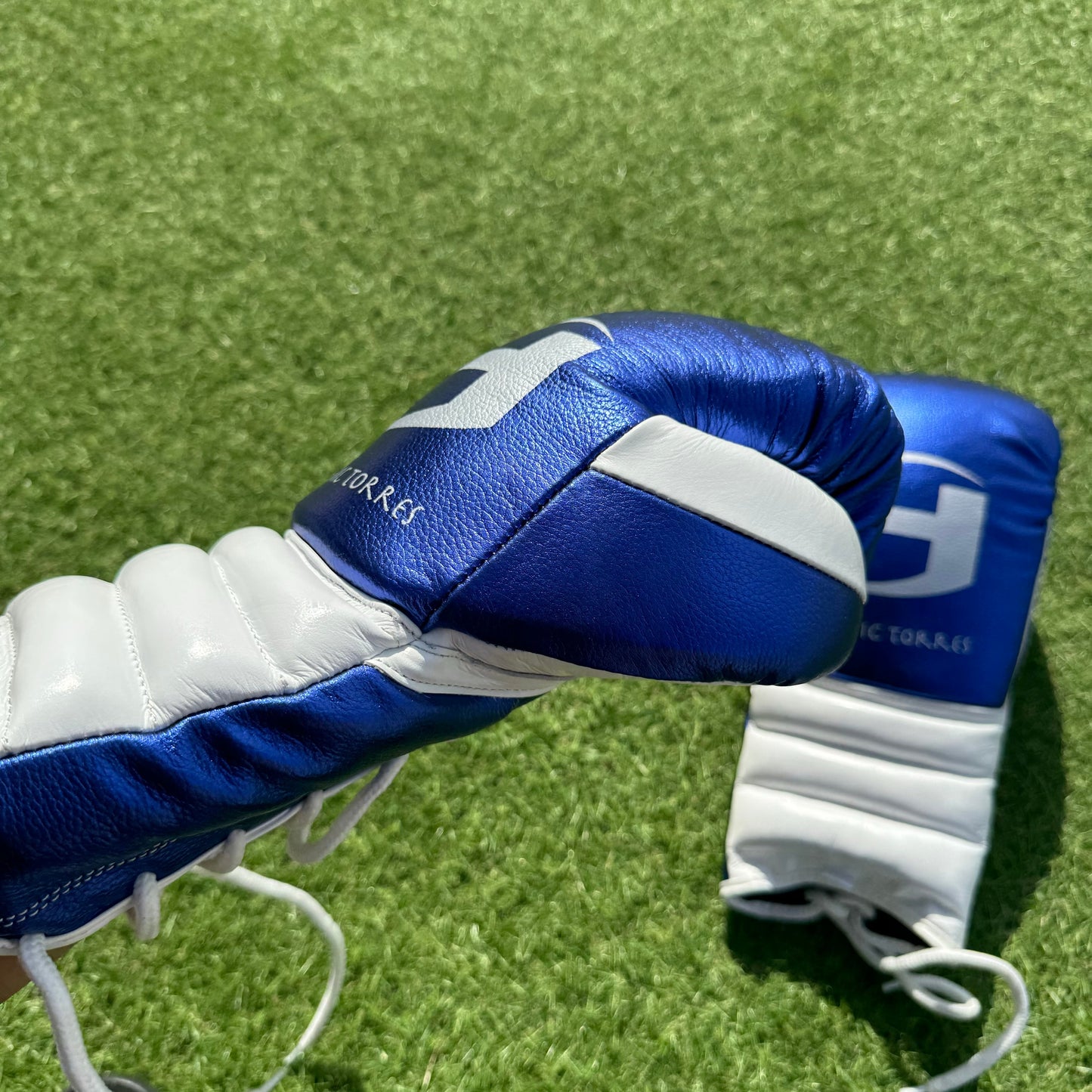 BLUE & WHITE | PRO ELITE GLOVES 100% LEATHER