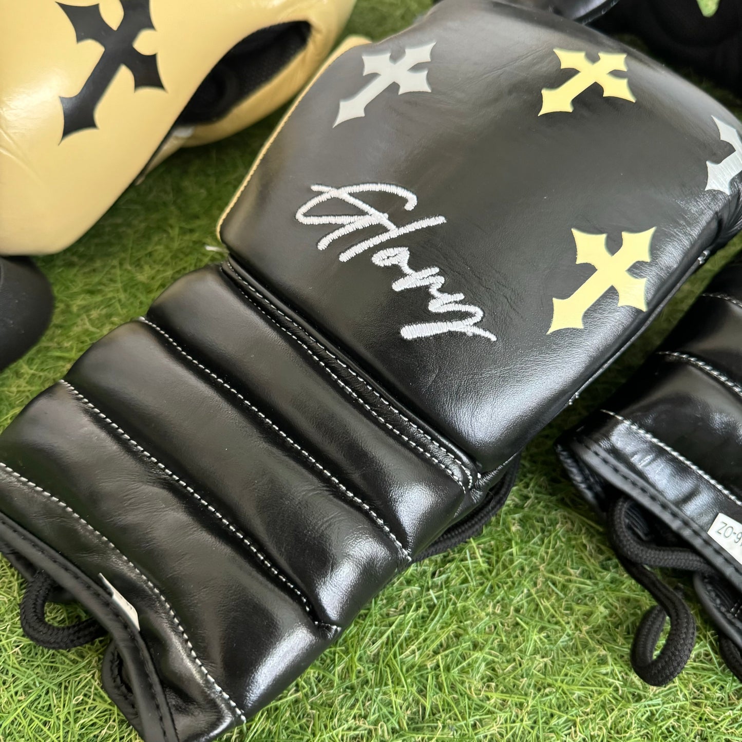 BLK CREAM | CRUCIFIX | BOXING GLOVES & SPARRING SET | 100% LEATHER