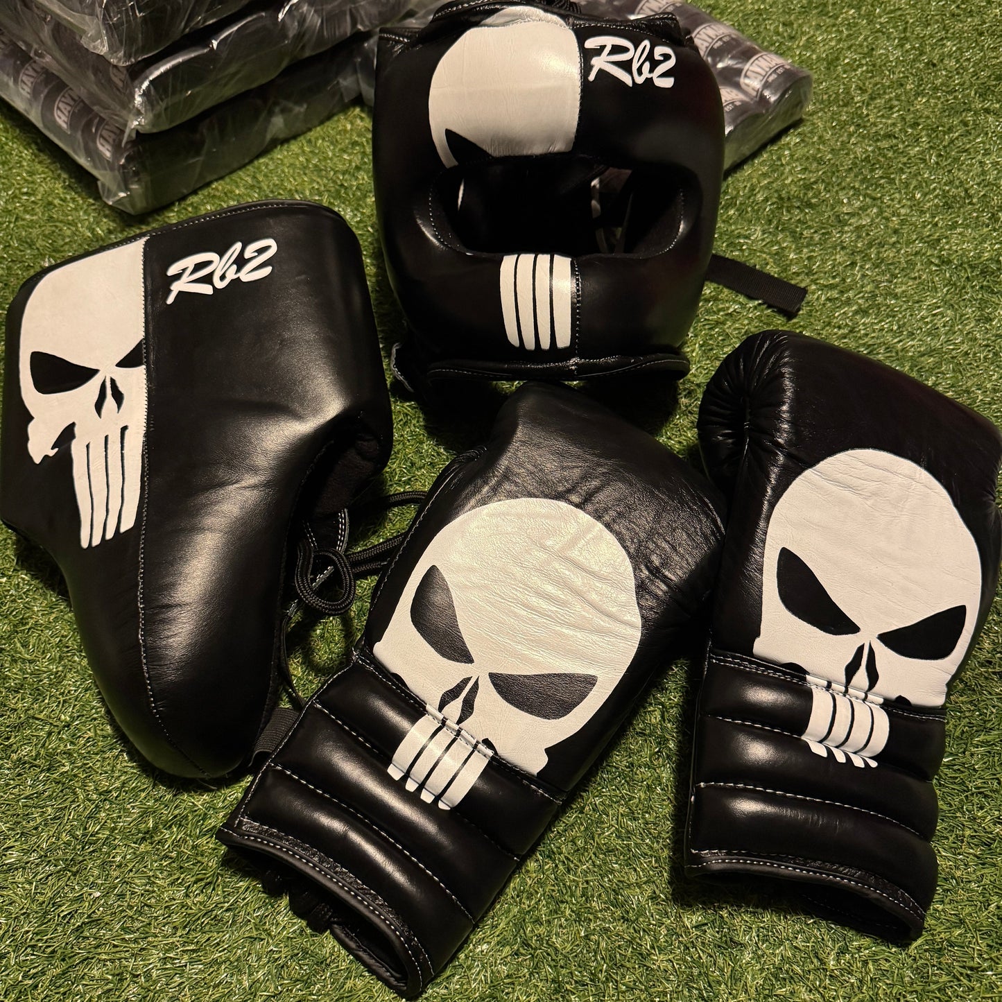 CUSTOM PUNISHER | SPARRING SET | 100% LEATHER