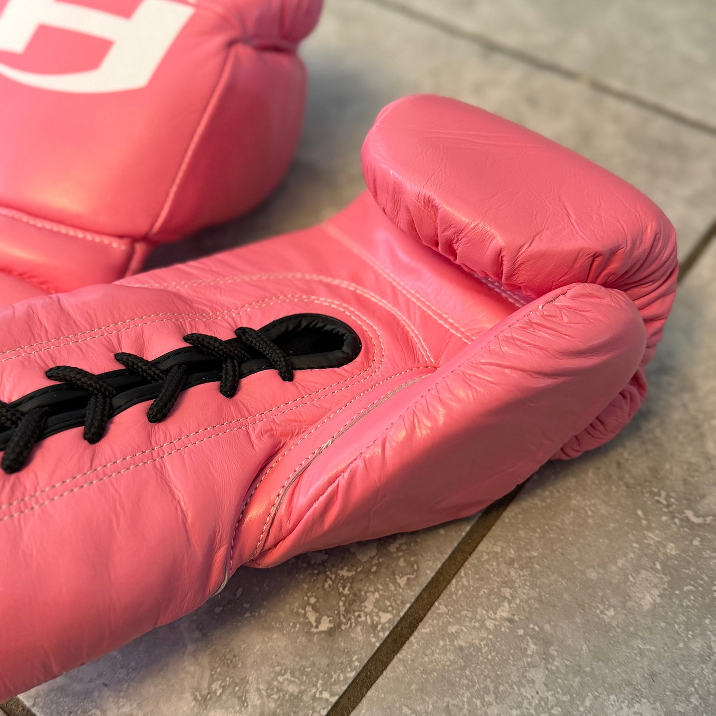 SOLID PINK | PRO ELITE GLOVES 100% LEATHER