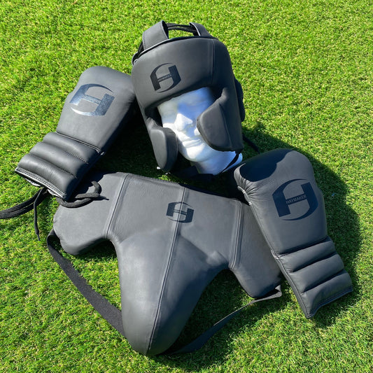 MATTE BLACK | BOXING GLOVES & SPARRING SET 100% LEATHER